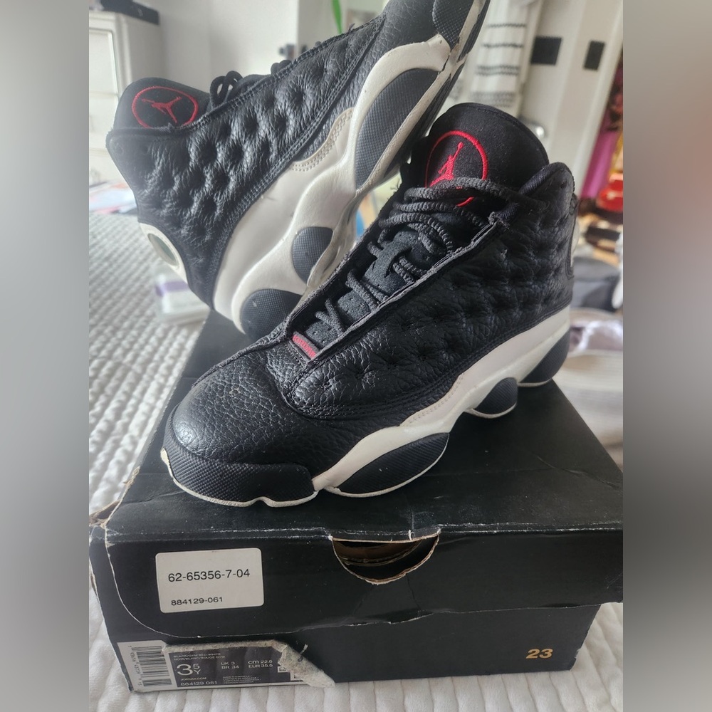 Jordan Black and White Kid’s Shoes-size 3